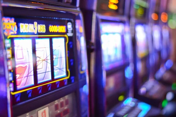 Wild Rift live dealer table on joy4d login platform